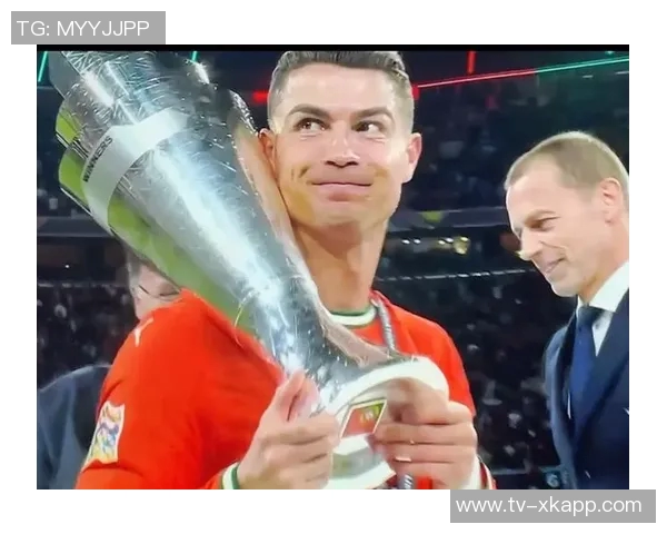 C罗正式入股综合格斗联盟WOWFC助力西班牙体育新篇章